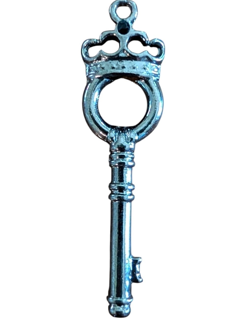 Antique-Style Silver Key Pendant